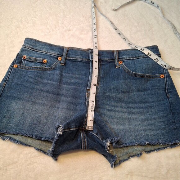 GAP Denim 3" Short Shorts Sz 29 Medium Wash Mid Rise Frayed Western Cowgirl - Picture 10 of 13